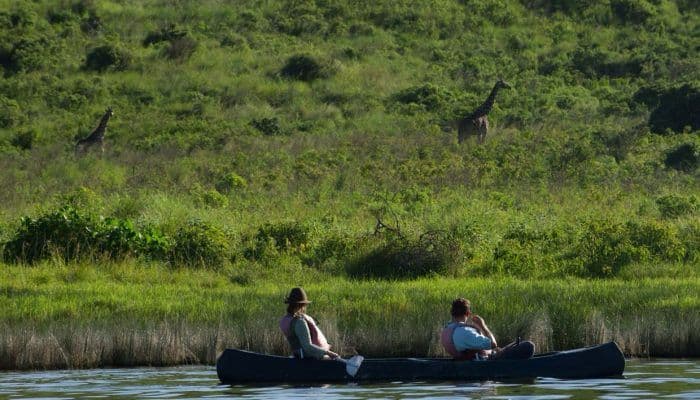 Kanoen op de Momella-meren in Arusha National Park