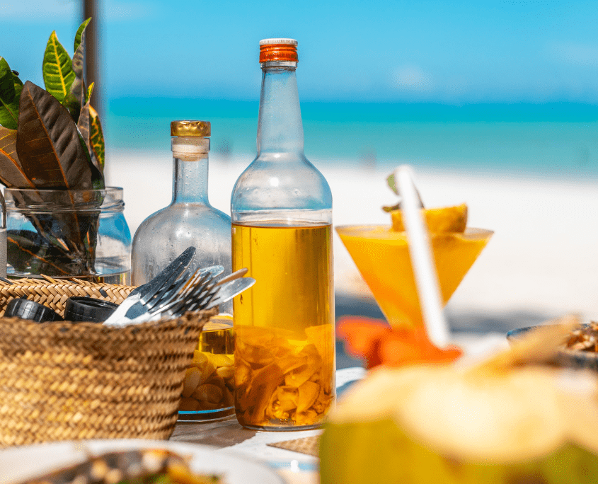 Dineren aan het strand op Zanzibar